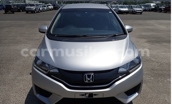 Tenga Tsaru Honda Fit Sirivha Mota in Beitbridge in Matabeleland South Tenga Tsaru Honda Fit Sirivha Mota in Beitbridge in Matabeleland South