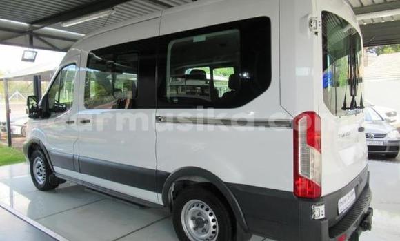 Nunua Ilio tumika Ford Model T Nyeupe Gari ndani ya Victoria Falls nchini Matabeleland Kaskazini Nunua Ilio tumika Ford Model T Nyeupe Gari ndani ya Victoria Falls nchini Matabeleland Kaskazini