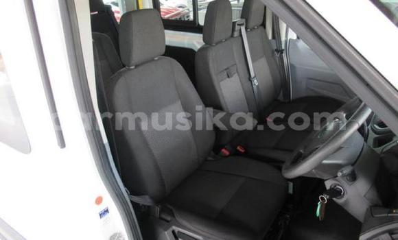 Nunua Ilio tumika Ford Model T Nyeupe Gari ndani ya Victoria Falls nchini Matabeleland Kaskazini Nunua Ilio tumika Ford Model T Nyeupe Gari ndani ya Victoria Falls nchini Matabeleland Kaskazini