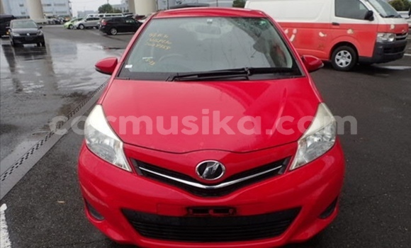 Acheter Occasion Voiture Toyota Vitz Rouge à Beitbridge, Matabeleland South Acheter Occasion Voiture Toyota Vitz Rouge à Beitbridge, Matabeleland South