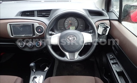 Acheter Occasion Voiture Toyota Vitz Rouge à Beitbridge, Matabeleland South Acheter Occasion Voiture Toyota Vitz Rouge à Beitbridge, Matabeleland South