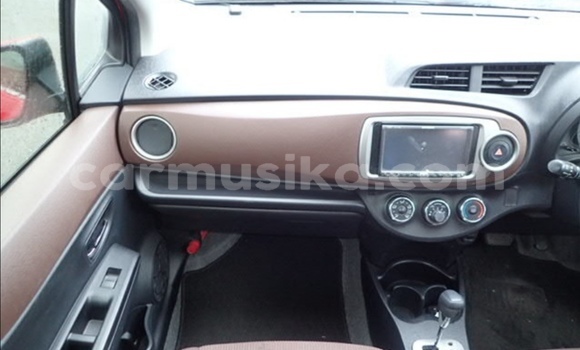 Acheter Occasion Voiture Toyota Vitz Rouge à Beitbridge, Matabeleland South Acheter Occasion Voiture Toyota Vitz Rouge à Beitbridge, Matabeleland South