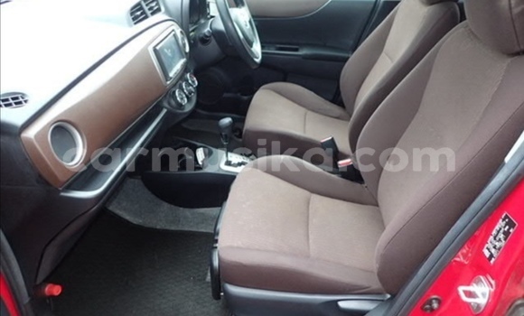 Acheter Occasion Voiture Toyota Vitz Rouge à Beitbridge, Matabeleland South Acheter Occasion Voiture Toyota Vitz Rouge à Beitbridge, Matabeleland South