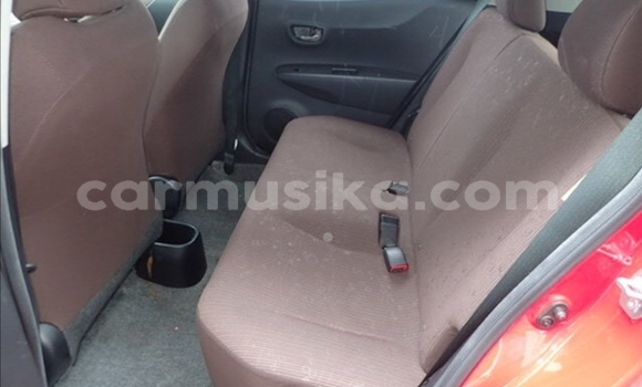 Acheter Occasion Voiture Toyota Vitz Rouge à Beitbridge, Matabeleland South Acheter Occasion Voiture Toyota Vitz Rouge à Beitbridge, Matabeleland South