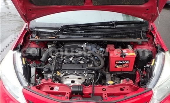 Acheter Occasion Voiture Toyota Vitz Rouge à Beitbridge, Matabeleland South Acheter Occasion Voiture Toyota Vitz Rouge à Beitbridge, Matabeleland South