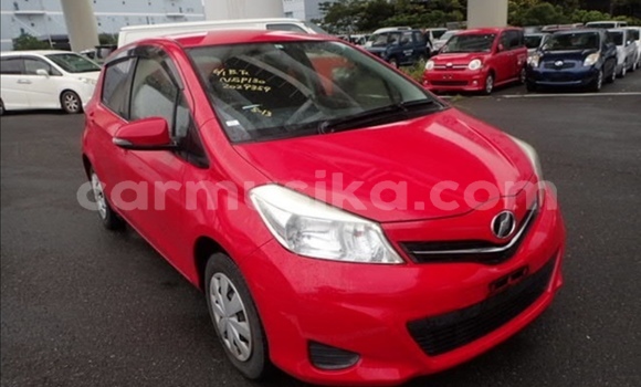 Acheter Occasion Voiture Toyota Vitz Rouge à Beitbridge, Matabeleland South Acheter Occasion Voiture Toyota Vitz Rouge à Beitbridge, Matabeleland South