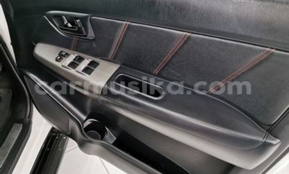 Nunua Ilio tumika Toyota Hilux Nyeupe Gari ndani ya Beitbridge nchini Matabeleland Kusini Nunua Ilio tumika Toyota Hilux Nyeupe Gari ndani ya Beitbridge nchini Matabeleland Kusini