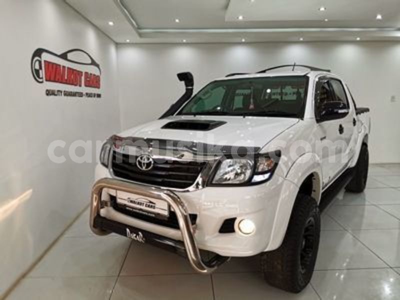 Big with watermark toyota hilux matabeleland south beitbridge 22758