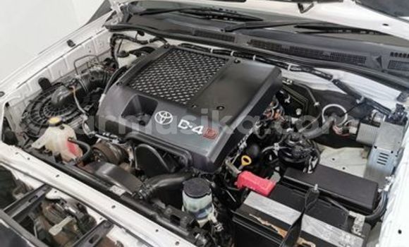 Buy Used Toyota Hilux White Car in Beitbridge in Matabeleland South Buy Used Toyota Hilux White Car in Beitbridge in Matabeleland South