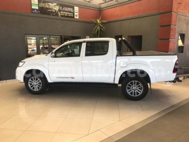 Big with watermark toyota hilux matabeleland south beitbridge 22762