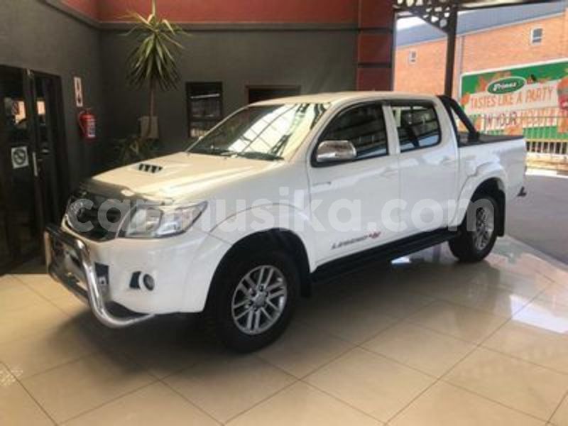 Big with watermark toyota hilux matabeleland south beitbridge 22762