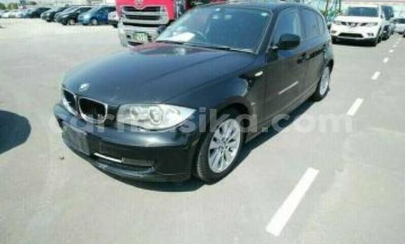 Nunua Ilio tumika BMW 1-Series Nyeusi Gari ndani ya Beitbridge nchini Matabeleland Kusini