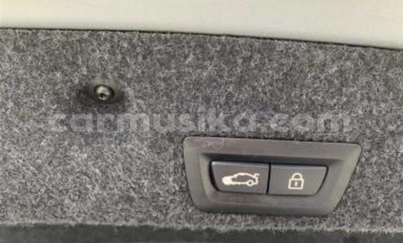 Tenga Tsaru BMW 5–Series Sirivha Mota in Beitbridge in Matabeleland South Tenga Tsaru BMW 5–Series Sirivha Mota in Beitbridge in Matabeleland South