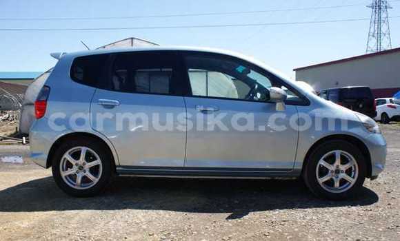 Acheter Occasion Voiture Honda Fit Bleu à Beitbridge, Matabeleland South Acheter Occasion Voiture Honda Fit Bleu à Beitbridge, Matabeleland South