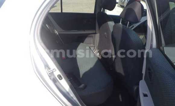 Acheter Occasion Voiture Toyota Vitz Gris à Beitbridge, Matabeleland South Acheter Occasion Voiture Toyota Vitz Gris à Beitbridge, Matabeleland South