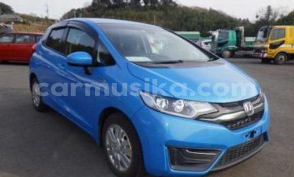 Nunua Ilio tumika Honda Fit Bluu Gari ndani ya Beitbridge nchini Matabeleland Kusini