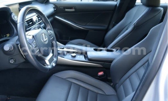 Acheter Occasion Voiture Lexus LX 570 Gris à Alexandra Park, Harare Acheter Occasion Voiture Lexus LX 570 Gris à Alexandra Park, Harare