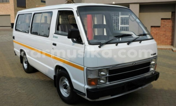 Tenga Tsaru Toyota Hiace Chena Mota in Beitbridge in Matabeleland South