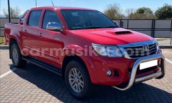 Nunua Ilio tumika Toyota Hilux Nyekundu Gari ndani ya Beitbridge nchini Matabeleland Kusini Nunua Ilio tumika Toyota Hilux Nyekundu Gari ndani ya Beitbridge nchini Matabeleland Kusini