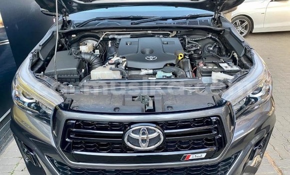 Buy Used Toyota Hilux Silver Car in Beitbridge in Matabeleland South Buy Used Toyota Hilux Silver Car in Beitbridge in Matabeleland South
