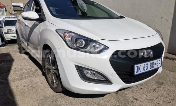 Tenga Tsaru Hyundai i30 Chena Mota in Beitbridge in Matabeleland South