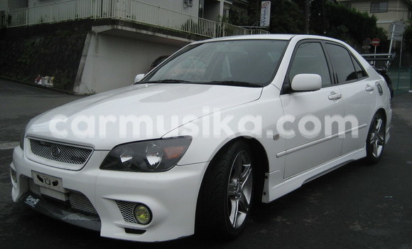 Tenga Tsaru Toyota Altezza Chena Mota in Beitbridge in Matabeleland South Tenga Tsaru Toyota Altezza Chena Mota in Beitbridge in Matabeleland South