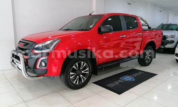Buy Used Isuzu KB Red Car in Gweru in Midlands