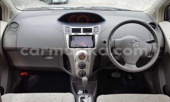 Nunua Ilio tumika Toyota Vitz Beige Gari ndani ya Beitbridge nchini Matabeleland Kusini Nunua Ilio tumika Toyota Vitz Beige Gari ndani ya Beitbridge nchini Matabeleland Kusini
