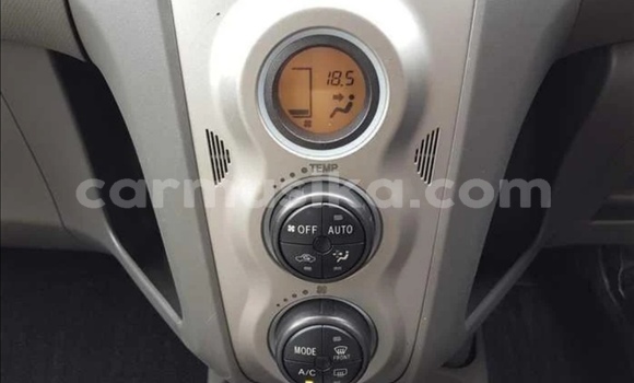 Nunua Ilio tumika Toyota Vitz Beige Gari ndani ya Beitbridge nchini Matabeleland Kusini Nunua Ilio tumika Toyota Vitz Beige Gari ndani ya Beitbridge nchini Matabeleland Kusini