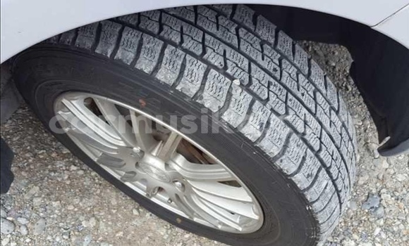 Nunua Ilio tumika Toyota Vitz Beige Gari ndani ya Beitbridge nchini Matabeleland Kusini Nunua Ilio tumika Toyota Vitz Beige Gari ndani ya Beitbridge nchini Matabeleland Kusini