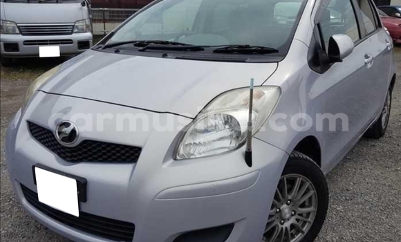 Nunua Ilio tumika Toyota Vitz Beige Gari ndani ya Beitbridge nchini Matabeleland Kusini Nunua Ilio tumika Toyota Vitz Beige Gari ndani ya Beitbridge nchini Matabeleland Kusini