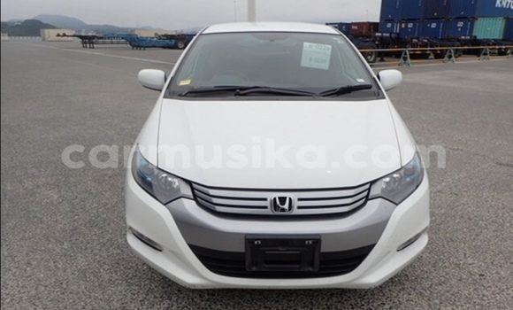 Nunua Ilio tumika Honda Insight Nyeupe Gari ndani ya Beitbridge nchini Matabeleland Kusini