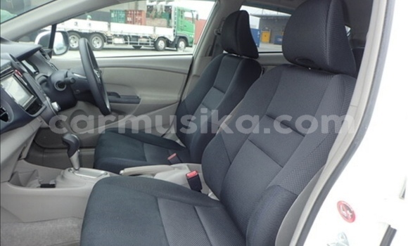 Tenga Tsaru Honda Insight Chena Mota in Beitbridge in Matabeleland South Tenga Tsaru Honda Insight Chena Mota in Beitbridge in Matabeleland South