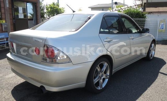 Buy Used Toyota Altezza Silver Car in Beitbridge in Matabeleland South