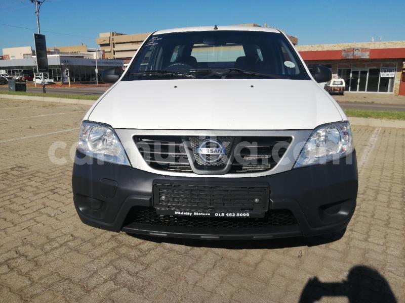 Big with watermark nissan np 300 matabeleland south beitbridge 22833