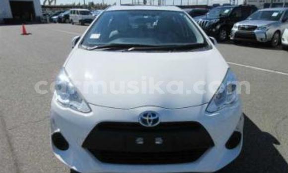 Buy Used Toyota Aqua White Car in Beitbridge in Matabeleland South Buy Used Toyota Aqua White Car in Beitbridge in Matabeleland South