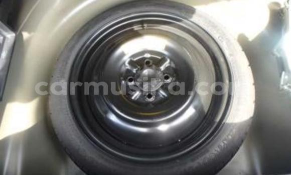 Nunua Ilio tumika Toyota Corolla Nyeusi Gari ndani ya Beitbridge nchini Matabeleland Kusini Nunua Ilio tumika Toyota Corolla Nyeusi Gari ndani ya Beitbridge nchini Matabeleland Kusini