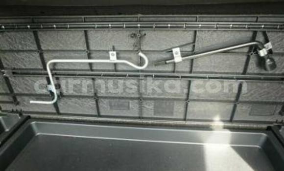 Nunua Ilio tumika Toyota Corolla Nyeusi Gari ndani ya Beitbridge nchini Matabeleland Kusini Nunua Ilio tumika Toyota Corolla Nyeusi Gari ndani ya Beitbridge nchini Matabeleland Kusini