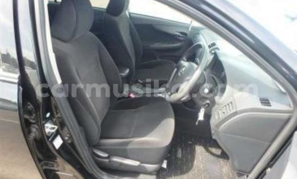 Nunua Ilio tumika Toyota Corolla Nyeusi Gari ndani ya Beitbridge nchini Matabeleland Kusini Nunua Ilio tumika Toyota Corolla Nyeusi Gari ndani ya Beitbridge nchini Matabeleland Kusini