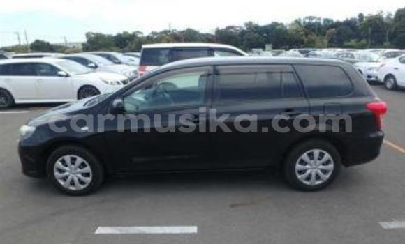 Nunua Ilio tumika Toyota Corolla Nyeusi Gari ndani ya Beitbridge nchini Matabeleland Kusini Nunua Ilio tumika Toyota Corolla Nyeusi Gari ndani ya Beitbridge nchini Matabeleland Kusini