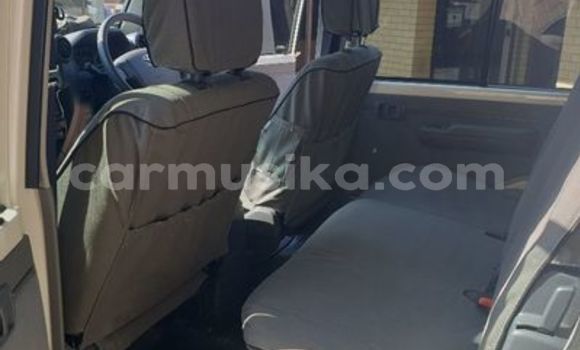 Buy Used Toyota Land Cruiser White Car in Beitbridge in Matabeleland South Buy Used Toyota Land Cruiser White Car in Beitbridge in Matabeleland South
