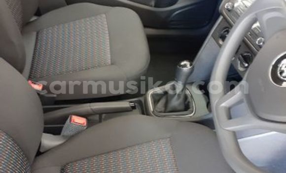 Nunua Ilio tumika Volkswagen Polo Nyeupe Gari ndani ya Beitbridge nchini Matabeleland Kusini Nunua Ilio tumika Volkswagen Polo Nyeupe Gari ndani ya Beitbridge nchini Matabeleland Kusini