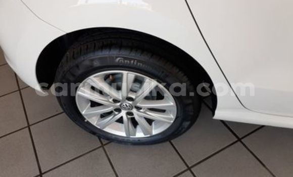 Nunua Ilio tumika Volkswagen Polo Nyeupe Gari ndani ya Beitbridge nchini Matabeleland Kusini Nunua Ilio tumika Volkswagen Polo Nyeupe Gari ndani ya Beitbridge nchini Matabeleland Kusini