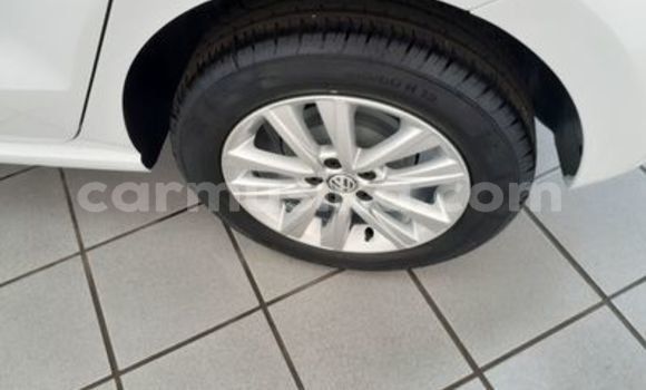 Nunua Ilio tumika Volkswagen Polo Nyeupe Gari ndani ya Beitbridge nchini Matabeleland Kusini Nunua Ilio tumika Volkswagen Polo Nyeupe Gari ndani ya Beitbridge nchini Matabeleland Kusini