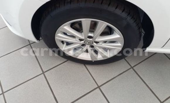 Nunua Ilio tumika Volkswagen Polo Nyeupe Gari ndani ya Beitbridge nchini Matabeleland Kusini Nunua Ilio tumika Volkswagen Polo Nyeupe Gari ndani ya Beitbridge nchini Matabeleland Kusini