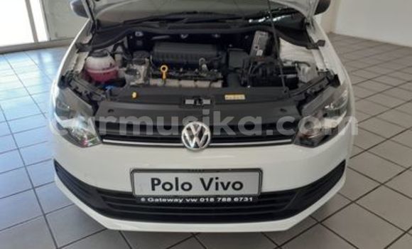 Nunua Ilio tumika Volkswagen Polo Nyeupe Gari ndani ya Beitbridge nchini Matabeleland Kusini Nunua Ilio tumika Volkswagen Polo Nyeupe Gari ndani ya Beitbridge nchini Matabeleland Kusini