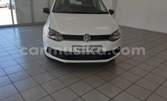 Nunua Ilio tumika Volkswagen Polo Nyeupe Gari ndani ya Beitbridge nchini Matabeleland Kusini Nunua Ilio tumika Volkswagen Polo Nyeupe Gari ndani ya Beitbridge nchini Matabeleland Kusini