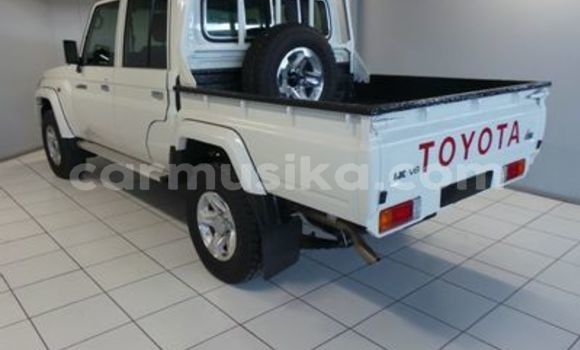 Tenga Tsaru Toyota Land Cruiser Chena Mota in Beitbridge in Matabeleland South Tenga Tsaru Toyota Land Cruiser Chena Mota in Beitbridge in Matabeleland South