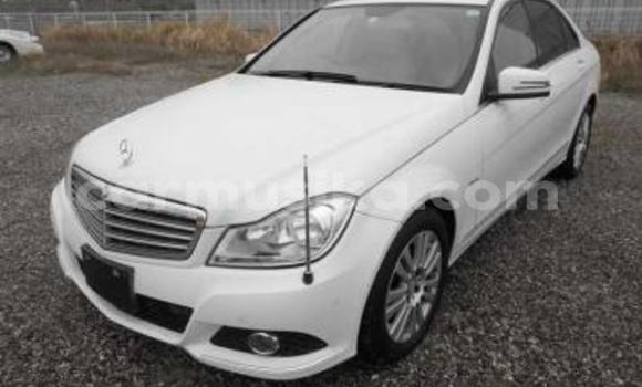 Tenga Tsaru Mercedes-Benz C-Classe Chena Mota in Beitbridge in Matabeleland South