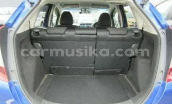 Nunua Ilio tumika Honda Fit Bluu Gari ndani ya Beitbridge nchini Matabeleland Kusini Nunua Ilio tumika Honda Fit Bluu Gari ndani ya Beitbridge nchini Matabeleland Kusini